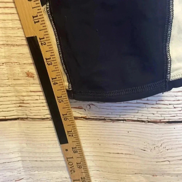 Ralph Lauren active capris - Picture 5 of 6